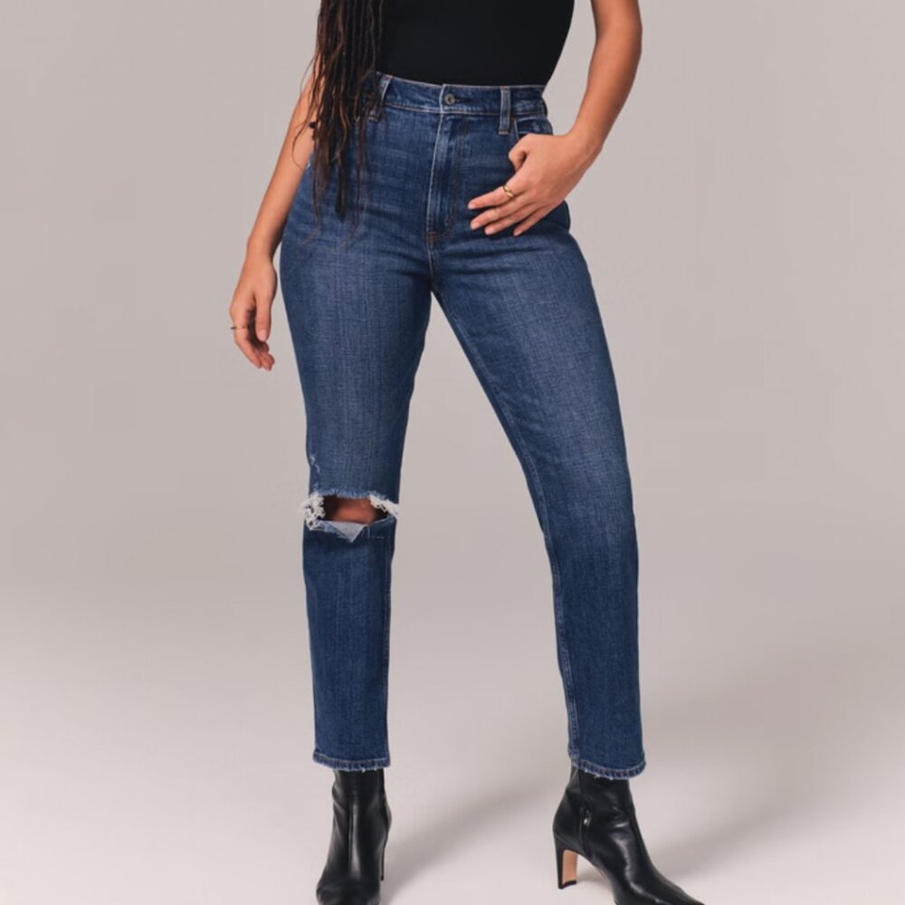 Abercrombie & Fitch Curve Love Ultra High Rise Ankle Straight Jean